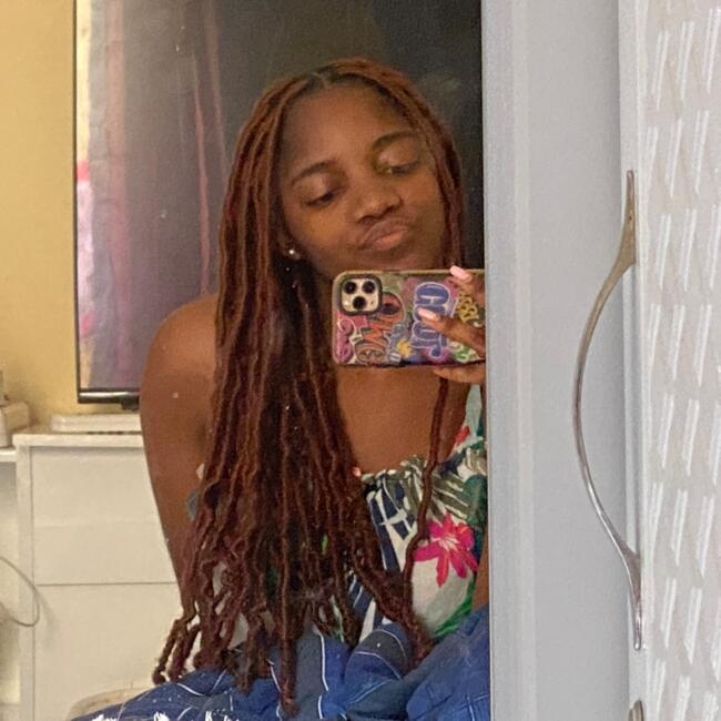 Babysitter in Coimbra: Janaína