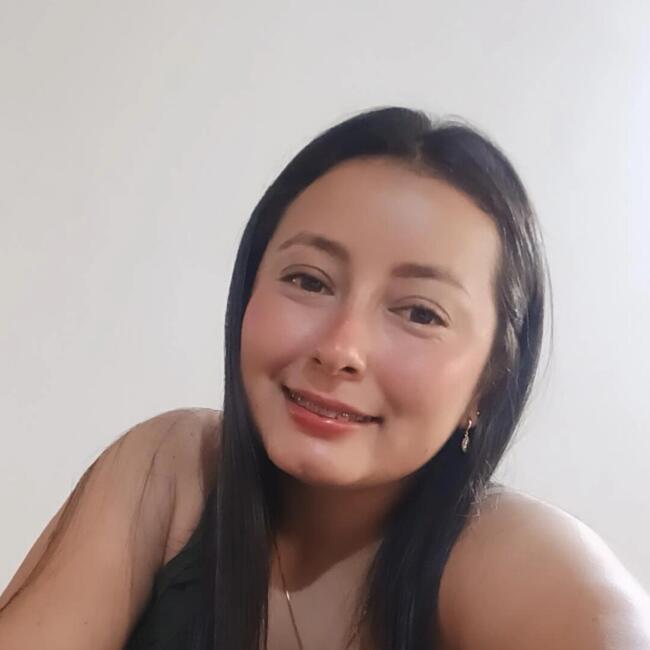 Babysitter in Camas: Miladis