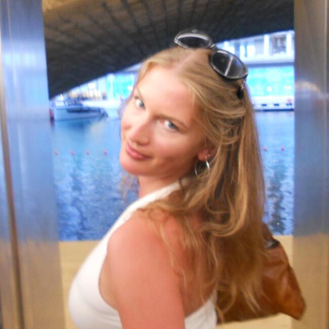 Babysitter in Vienna: Leona