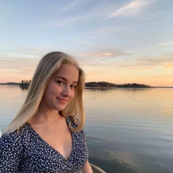 Barnvakt i Bålsta: Maja