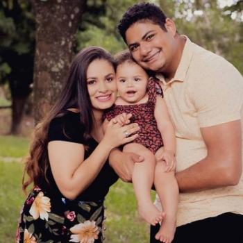 Emprego de babá em Maringá: emprego de babá Pedro