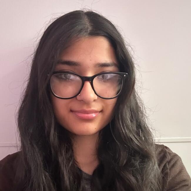 Babysitter in Morden: Adeeba