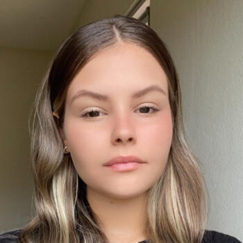 Babysitter in Juiz de Fora: Mirella