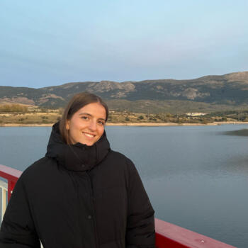 Babysitter in Ávila: Ángela