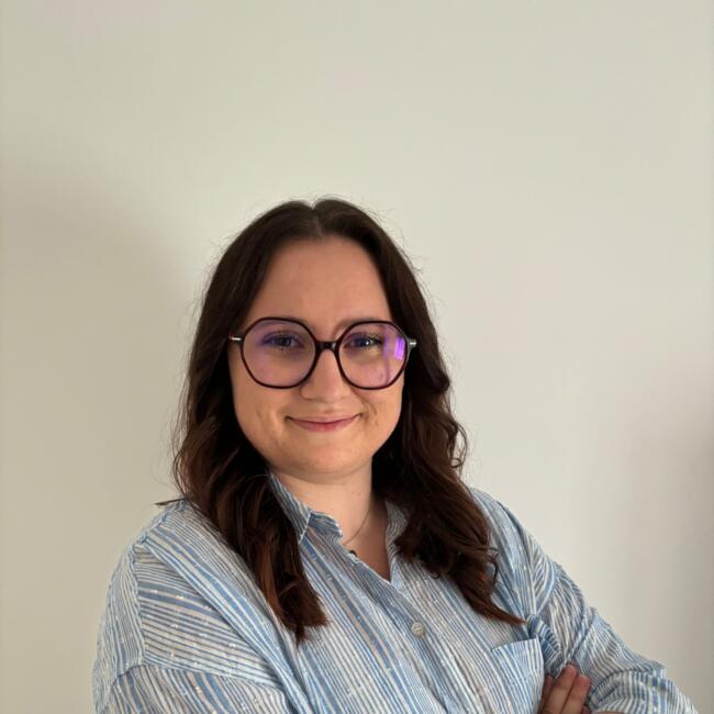 Babysitter in Benet: Emilie