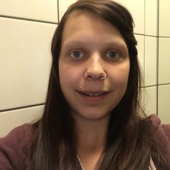 Babysitter Beveren: Laura