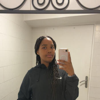Baby-sitter à Pontault-Combault: Suziane