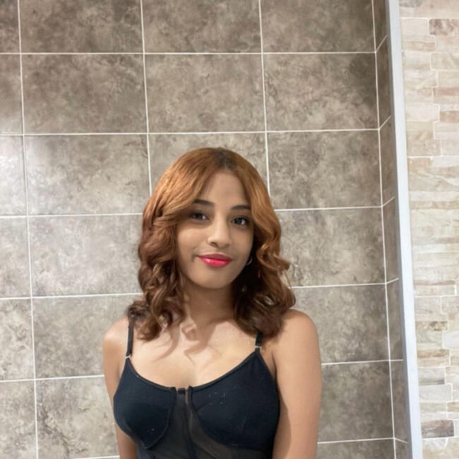 Babysitter in Puerto Vacamonte: Ashley