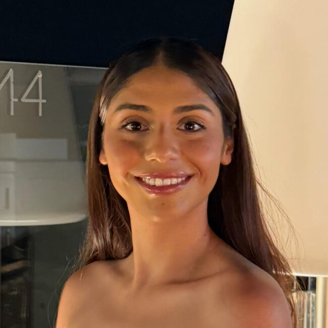 Babysitter in Colombes: Valeria