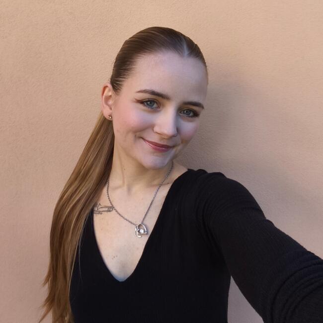 Babysitter in Holešov: Veronika