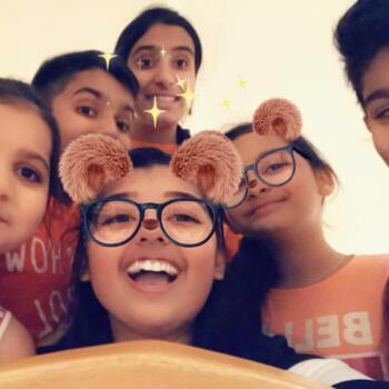 Baby-sitter in Burlington: Drashti