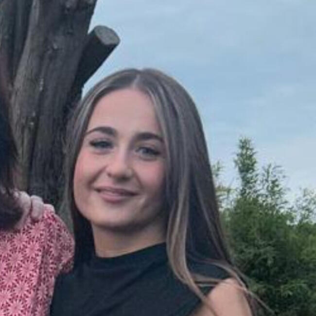 Babysitter in Blackwood: Sarah