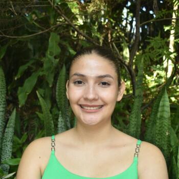 Babysitter in Usulután: Ligni isamara