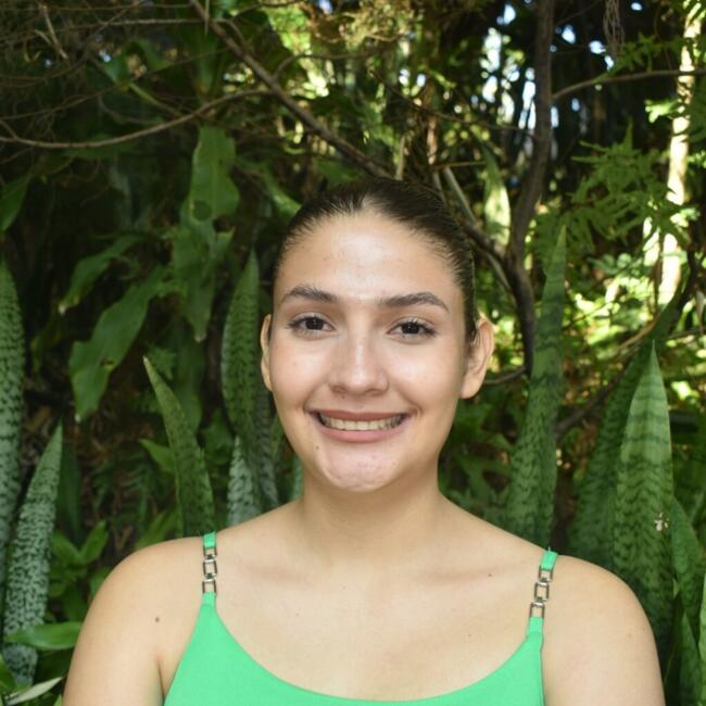 Babysitter in Usulután: Ligni isamara