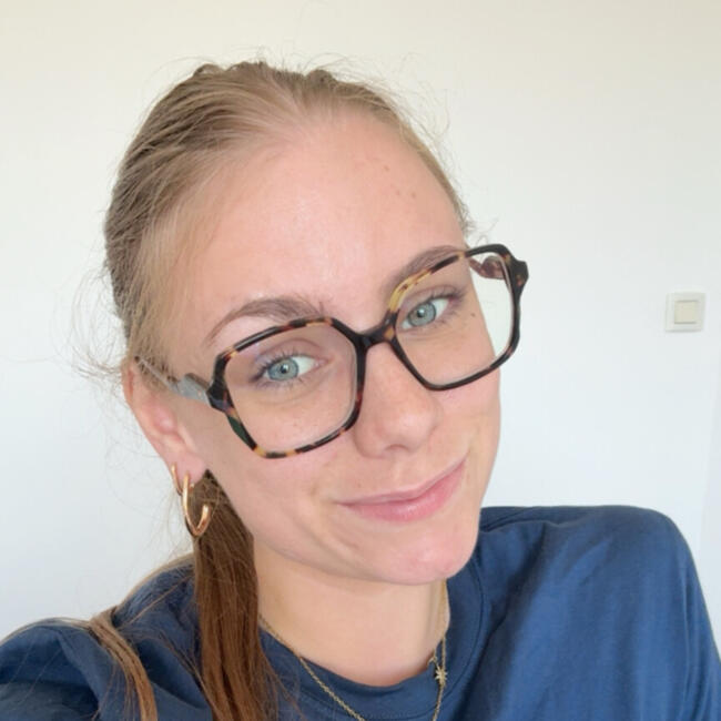 Babysitter in Jargeau: Elise