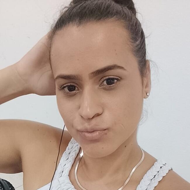 Babysitting job in Peruíbe: Layane