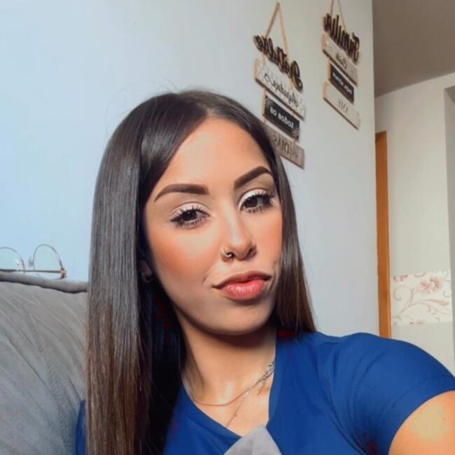 Babysitter in Caxias do Sul: Lidielly