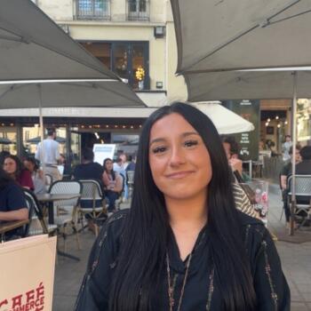 Babysitter Sainte-Luce-sur-Loire: Elisa