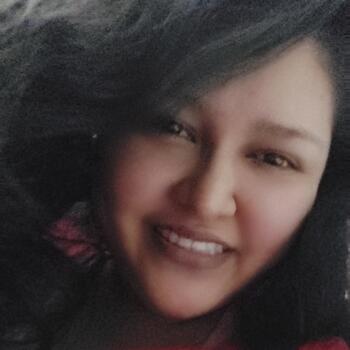 Canguro en Zaragoza: Jenniffer Stefany
