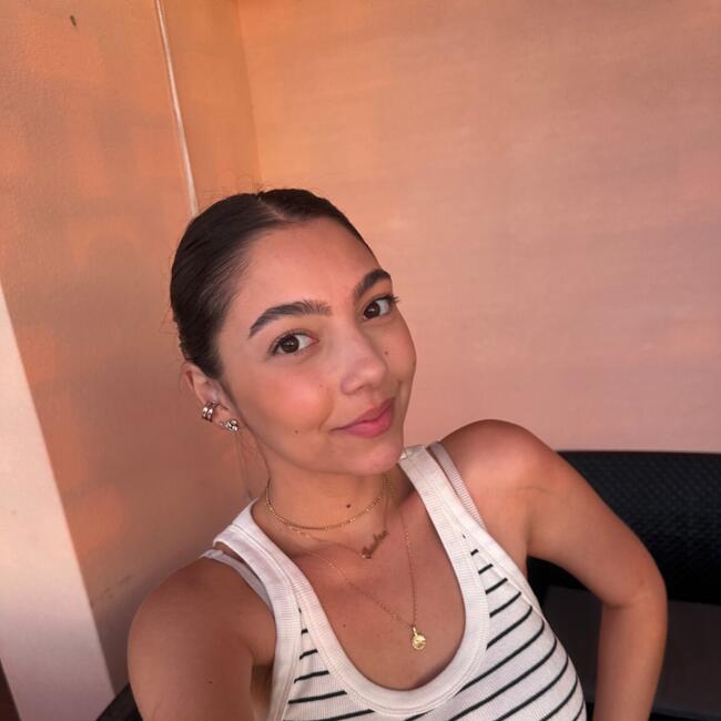 Babysitter em Coimbra: Isadora