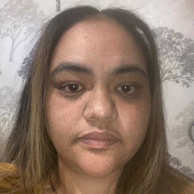 Babysitter in Paxton: Donna