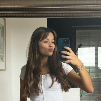 Babysitter Pessac: Clara