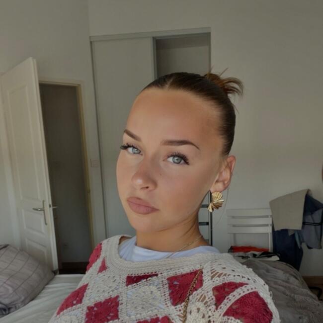 Babysitter in Chauray: Océane