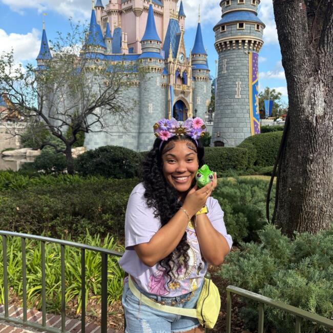 Babysitter in Gainesville: Deja