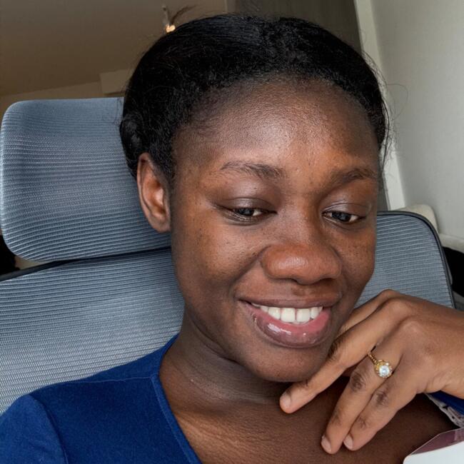 Baby-sitter in Hamilton: Johnita