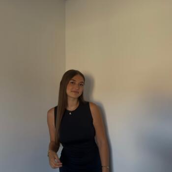 Babysitter in Revigny-sur-Ornain: Mandy