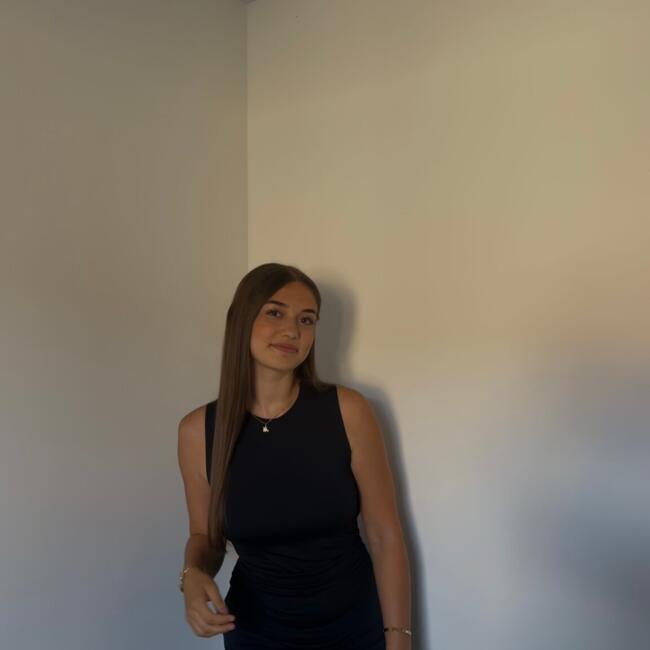 Babysitter in Revigny-sur-Ornain: Mandy