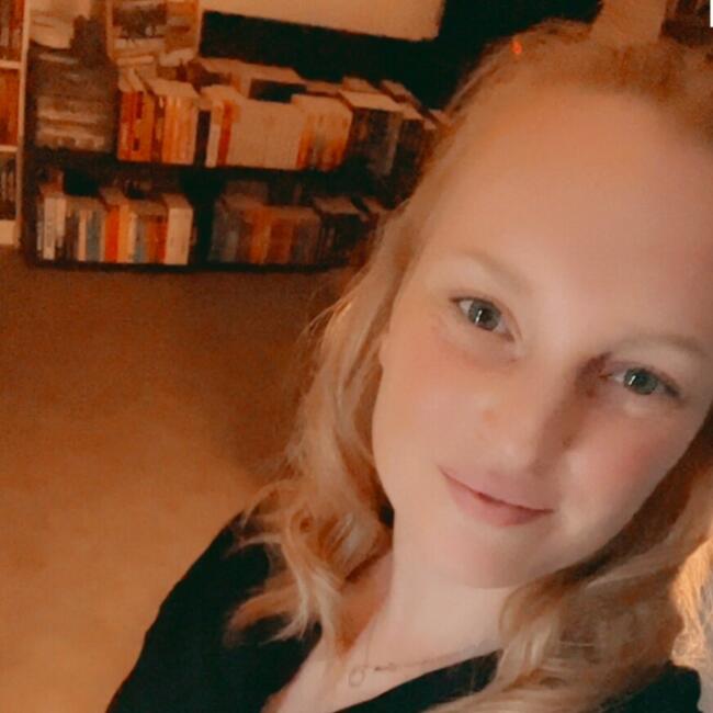Babysitter in Toulouse: Camille