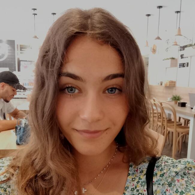 Babysitter a Genova: Giulia