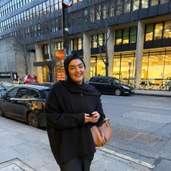 Babysitter in Poissy: Sabriya