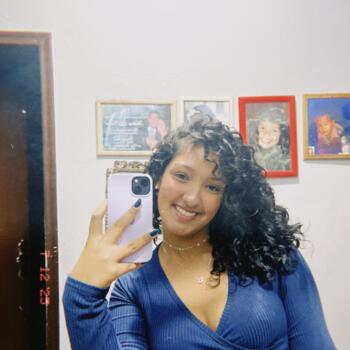 Babysitter in Santa Cruz de Minas: Giulia