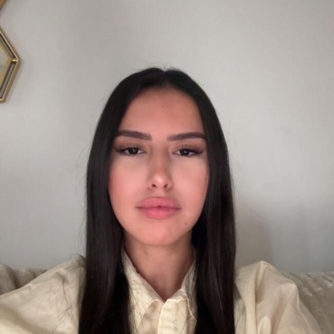 Babysitter in Toulouse: Chaima