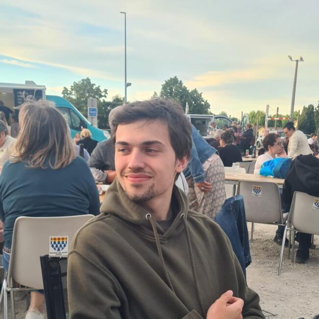 Babysitter in Lyon: Mael