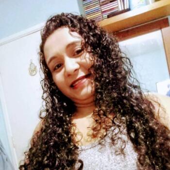 Babysitter in Campina Grande: Lucia