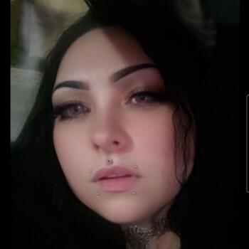 Babysitter in Streamwood: Raven
