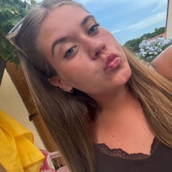 Babysitter in Ennevelin: Ambre