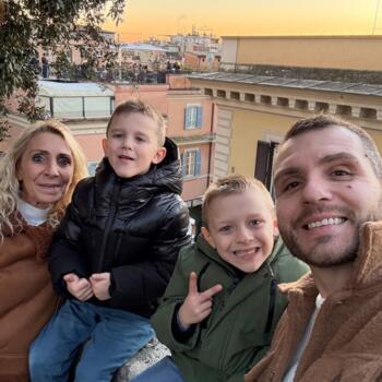 Lavoro per babysitter a Genzano di Roma: lavoro per babysitter Laura
