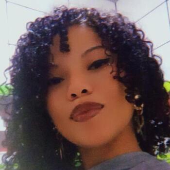 Babysitter in Belford Roxo: Letícia