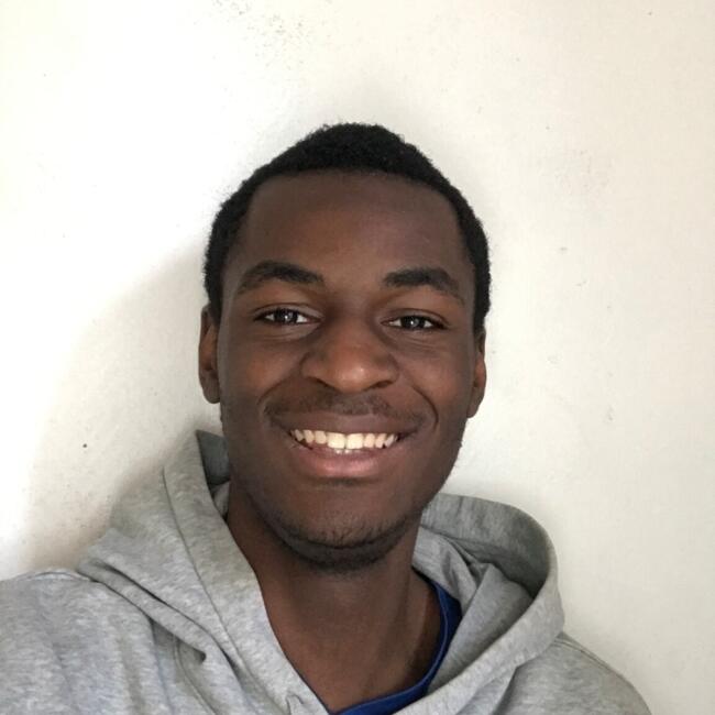 Babysitter in Ivry-sur-Seine: Mayangi