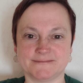 Babysitter in Haut: Isaline