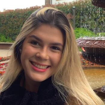 Babá em Canoas: Isadora