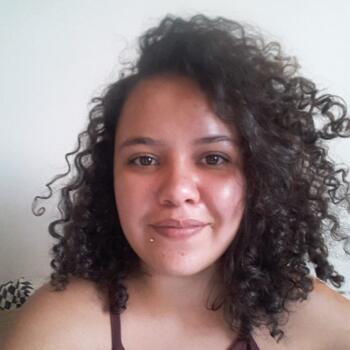 Babysitter in Uberlândia: Ana Carolina