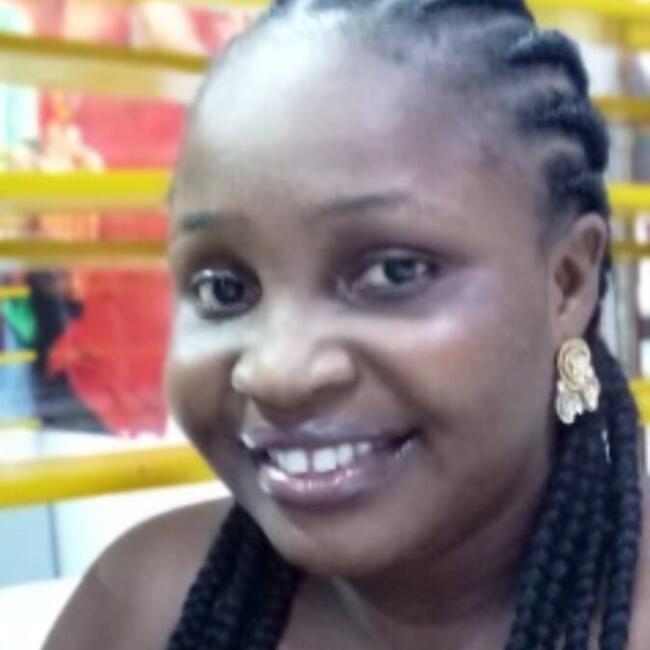 Babysitter in Benin City: Glory