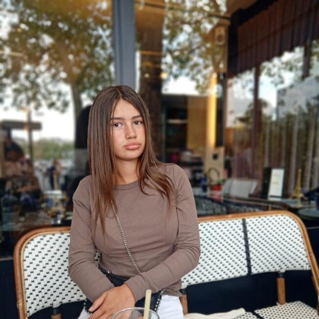 Babysitter in Benicassim: Julia