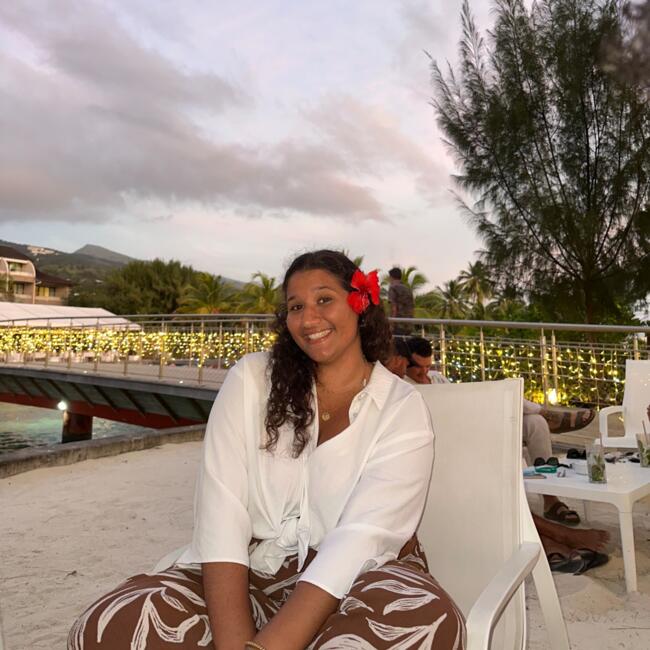 Babysitter in Toulouse: Luna