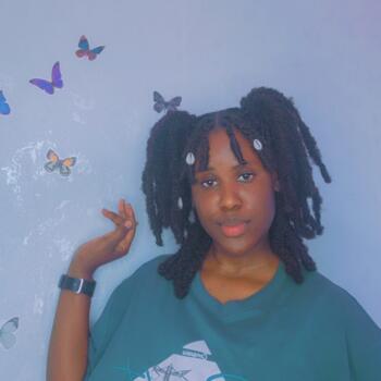 Babysitter in Arusha: Hellen